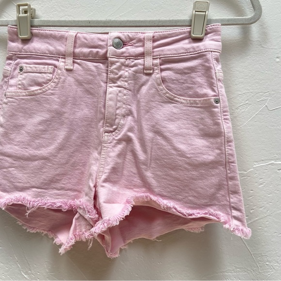 GUESS PASTEL DREAM HIGH RISE PINK RAW FRAYED HEM DENIM JEAN MOM SHORTS - Picture 3 of 14